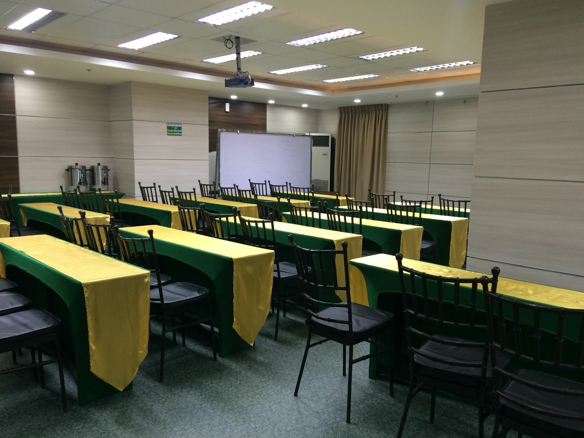 Eurotel Vivaldi Araneta